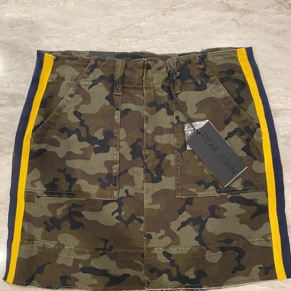 Women's dear John mini skirt size 26